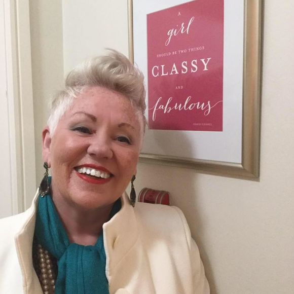 Meet your Posher, Clair - Picture 1 of 1